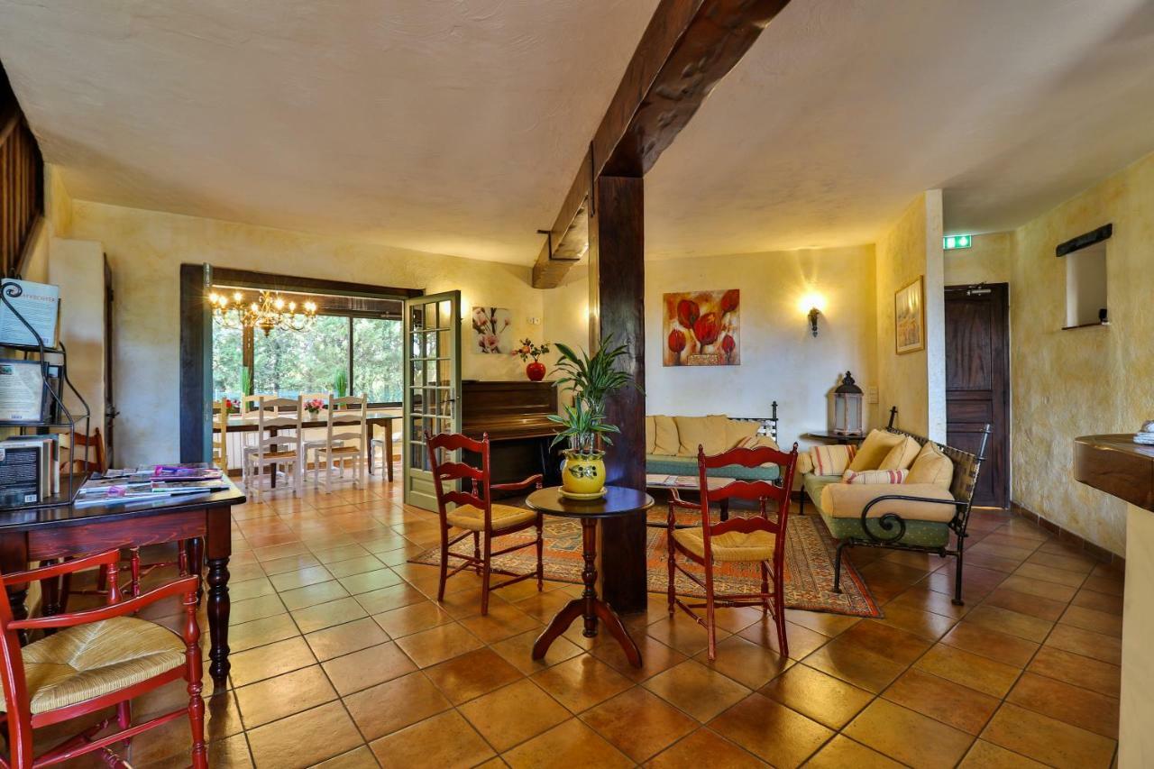 L'Estirado Des Adrets Hotel Les Adrets-de-l'Estérel Eksteriør billede
